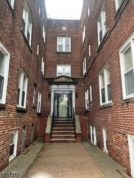 Property Photo:  338 E 23rd St 4B  NJ 07514 