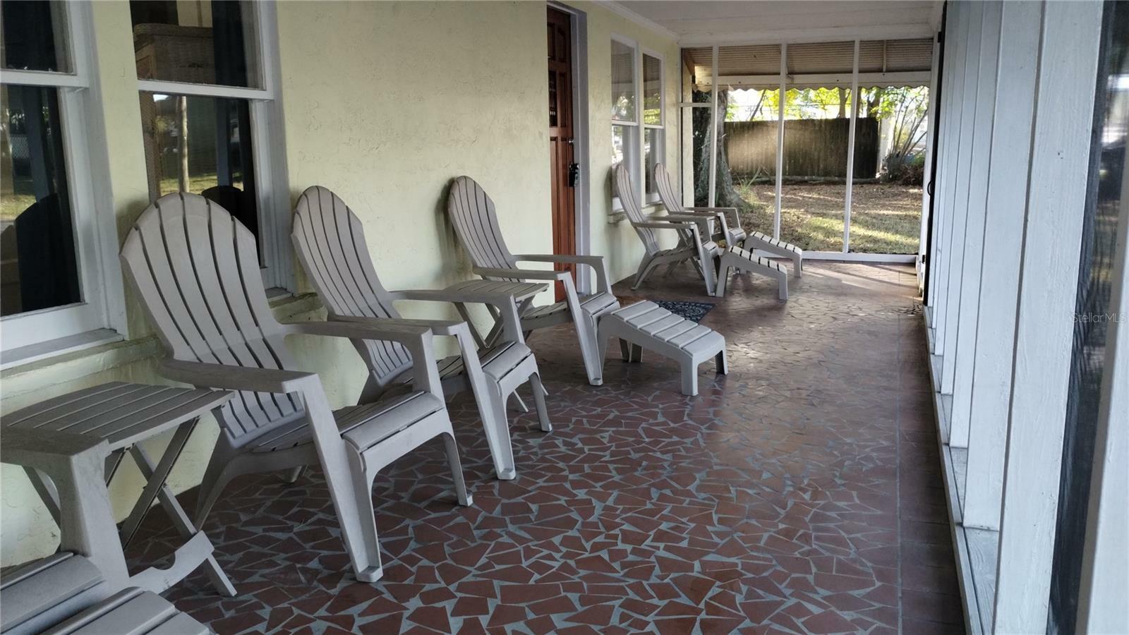 Property Photo:  20 E 3rd Street  FL 33843 