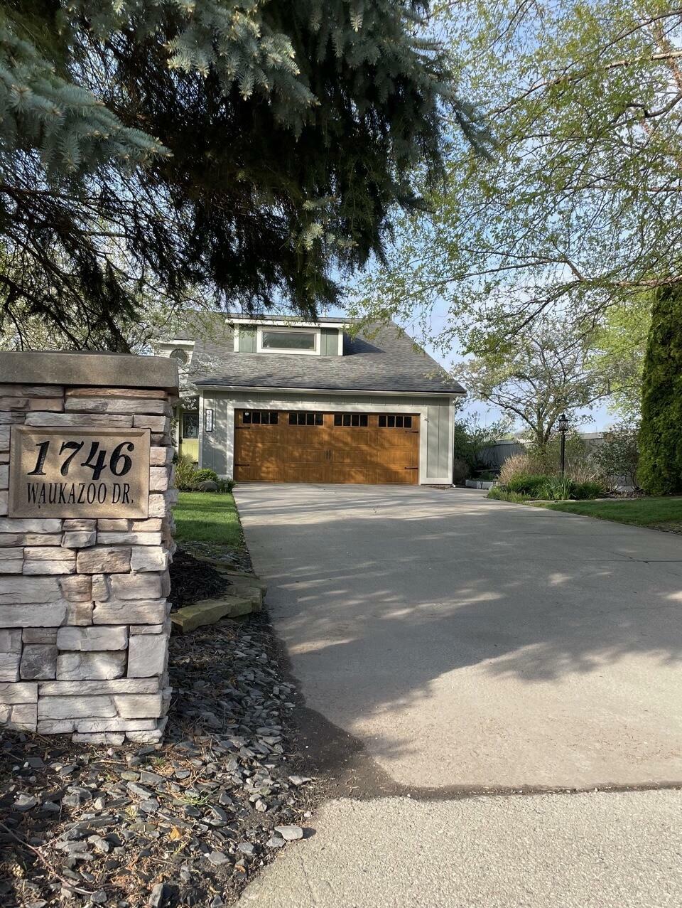 Property Photo:  1746 Waukazoo Drive  MI 49424 