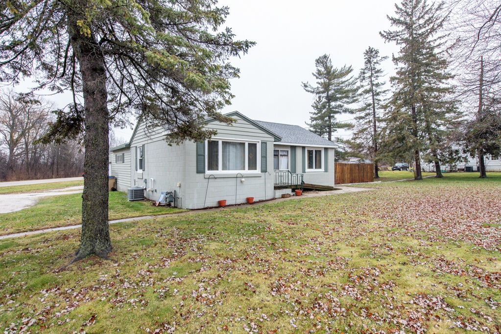 Property Photo:  10219 Wilmot Road  WI 53158 