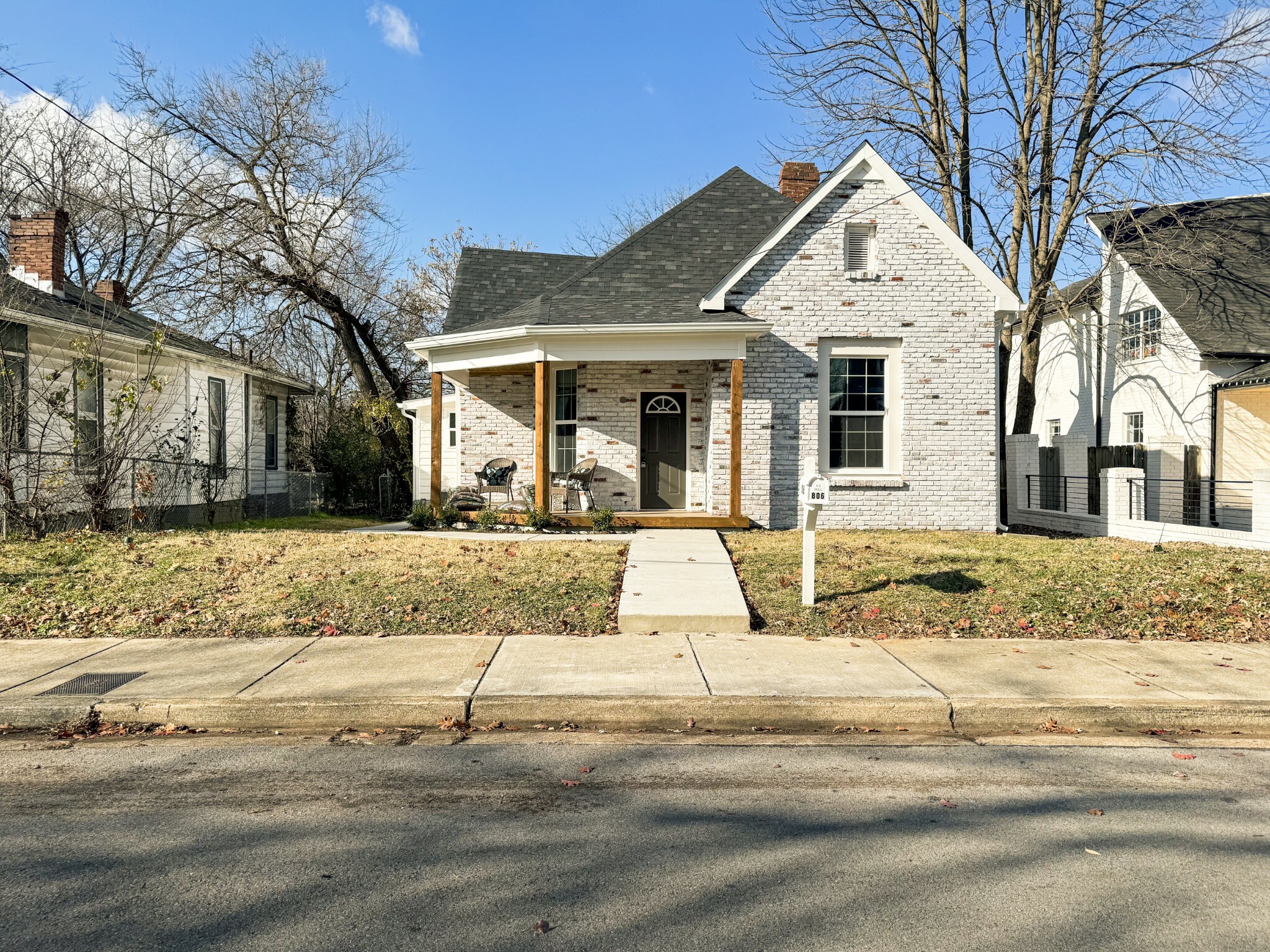 Property Photo:  806 N 5th St  TN 37207 