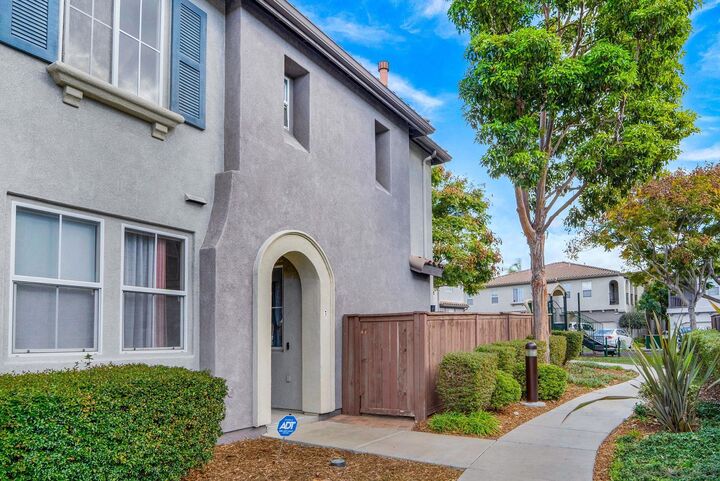 Property Photo: 2722 Castlehill Rd 3 CA 91915