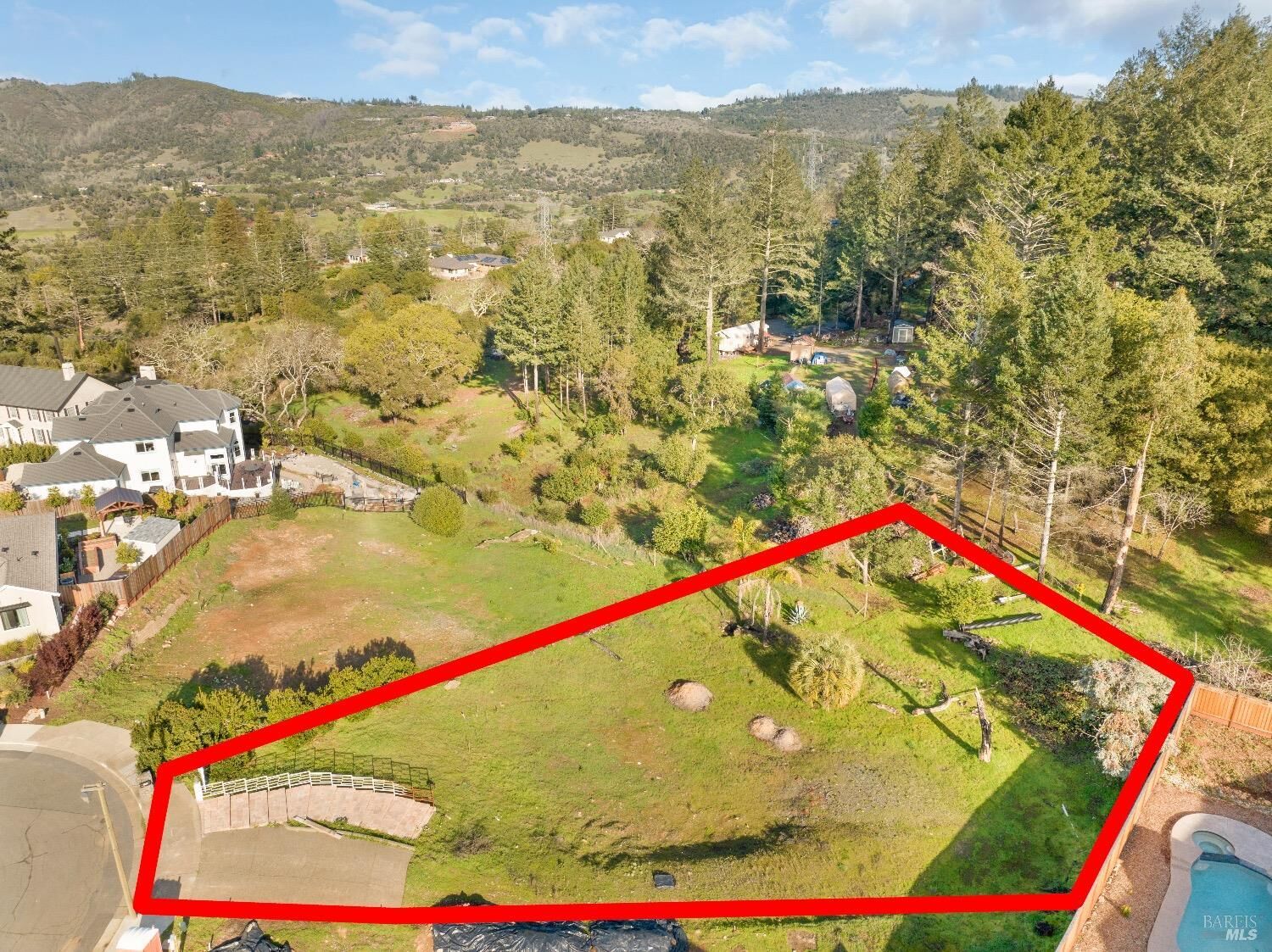 Property Photo:  2016 Eagle Court  CA 95403 