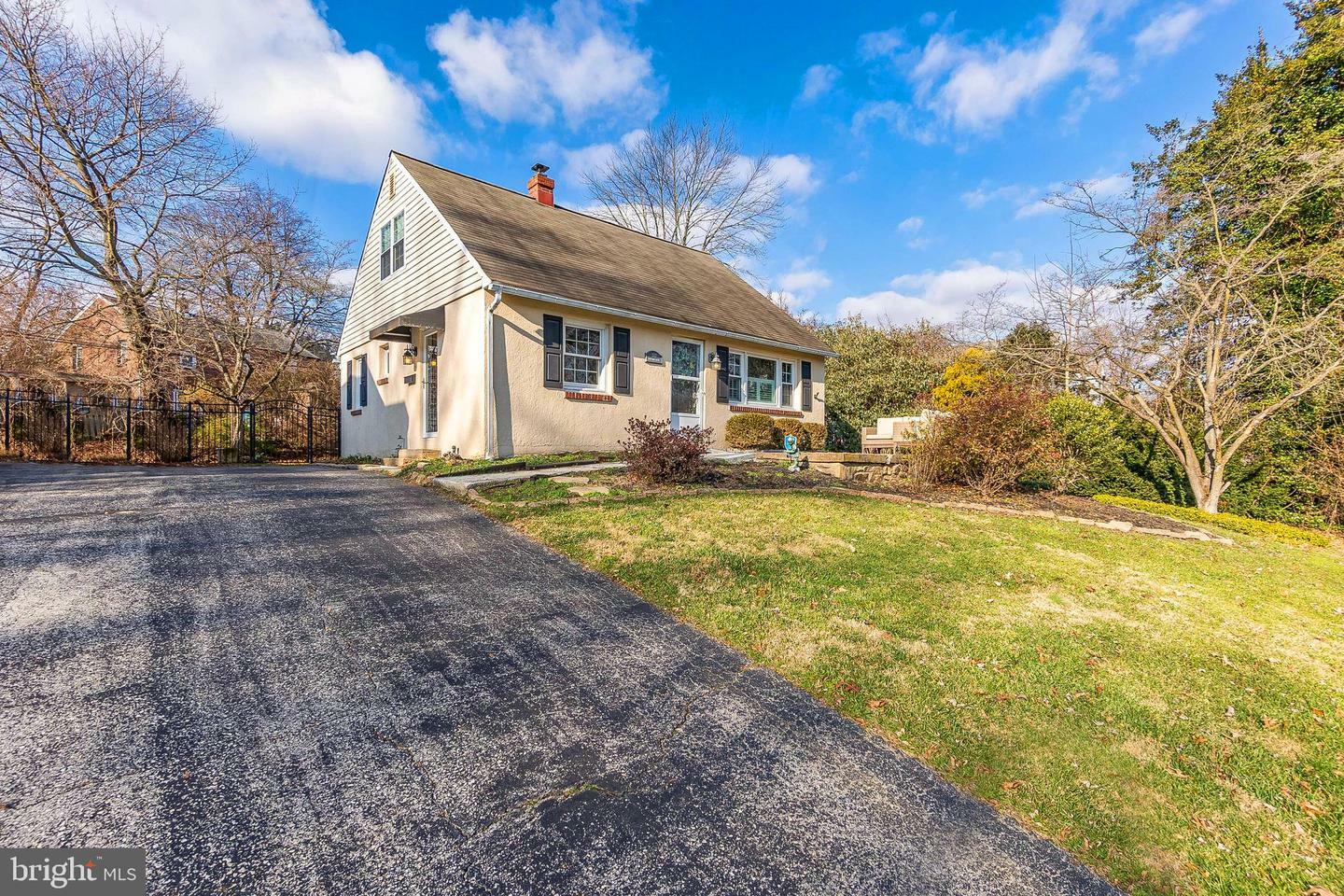 Property Photo:  502 Marshall Drive  PA 19380 