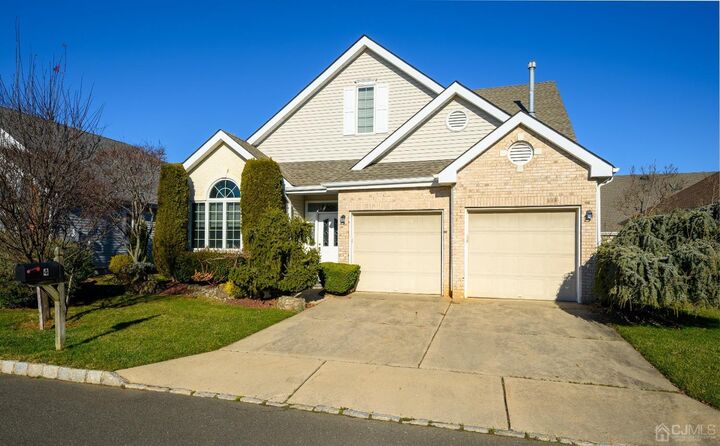 4 Geoffrey Court  Monroe NJ 08831 photo