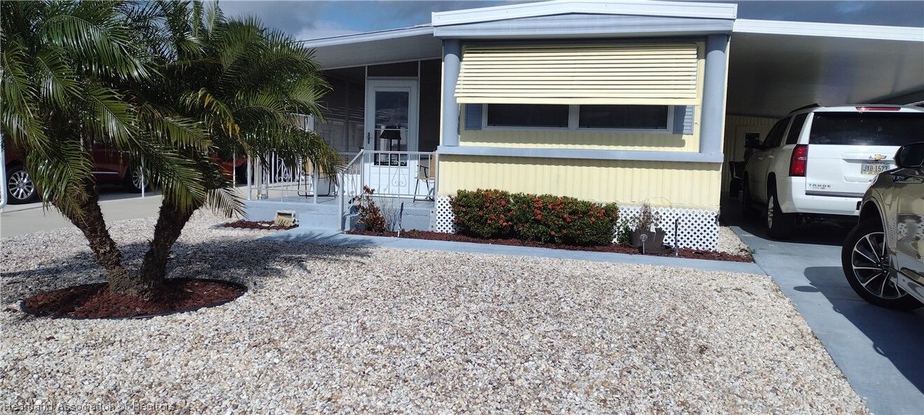 Property Photo:  2642 San Francisco Lane  FL 33870 