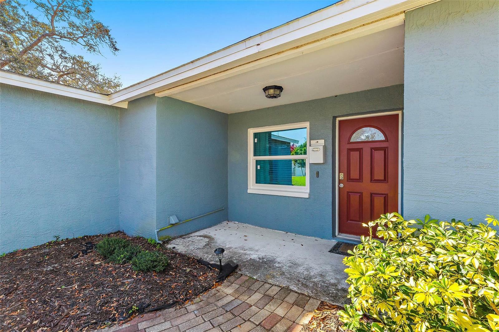 Property Photo:  4127 Whiting Drive SE  FL 33705 