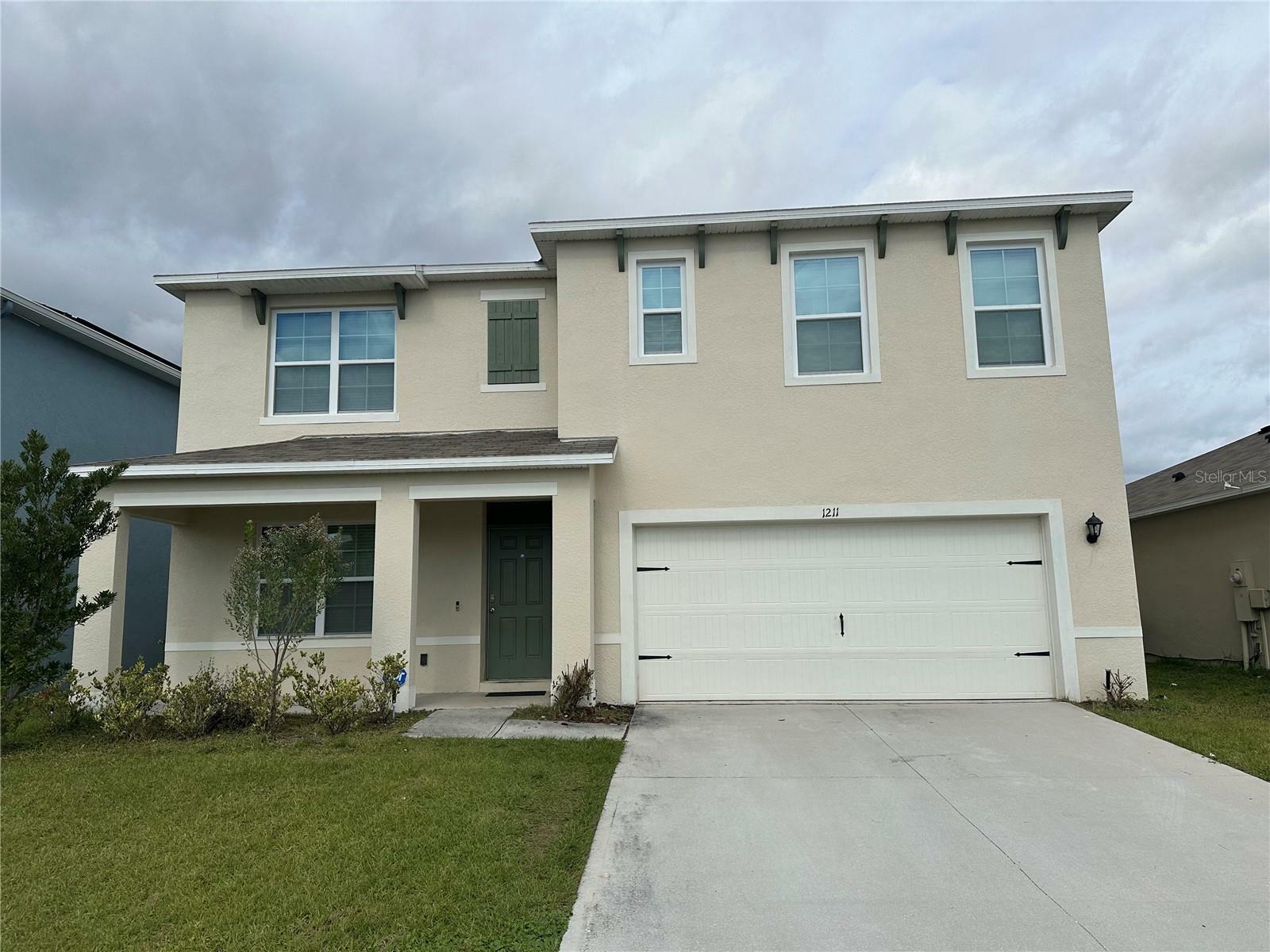 Property Photo:  1211 Iguana Loop  FL 33897 