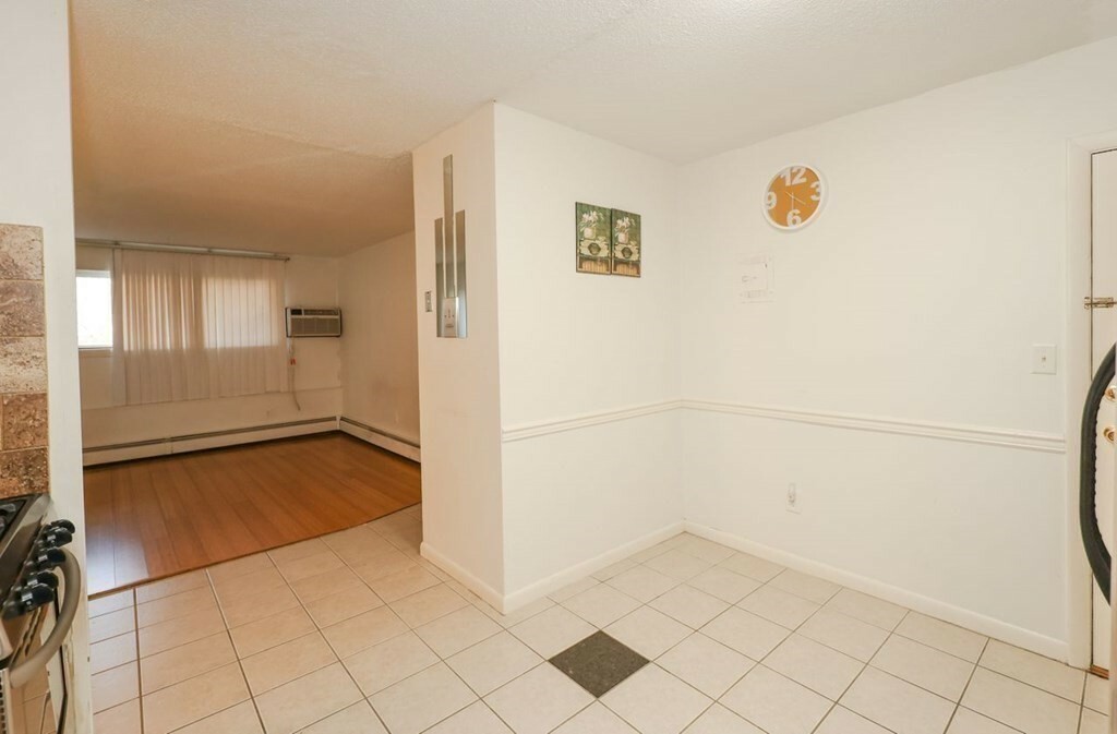 Property Photo:  309 Pawtucket Blvd 9  MA 01854 