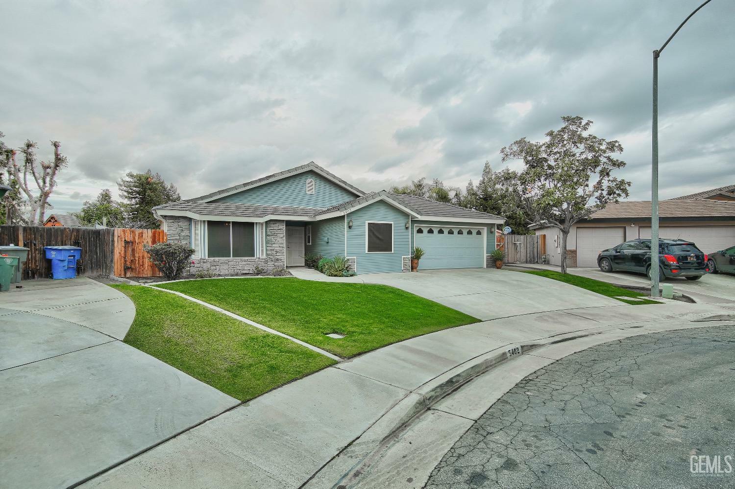 Property Photo:  5402 Citrus Grove Court  CA 93313 