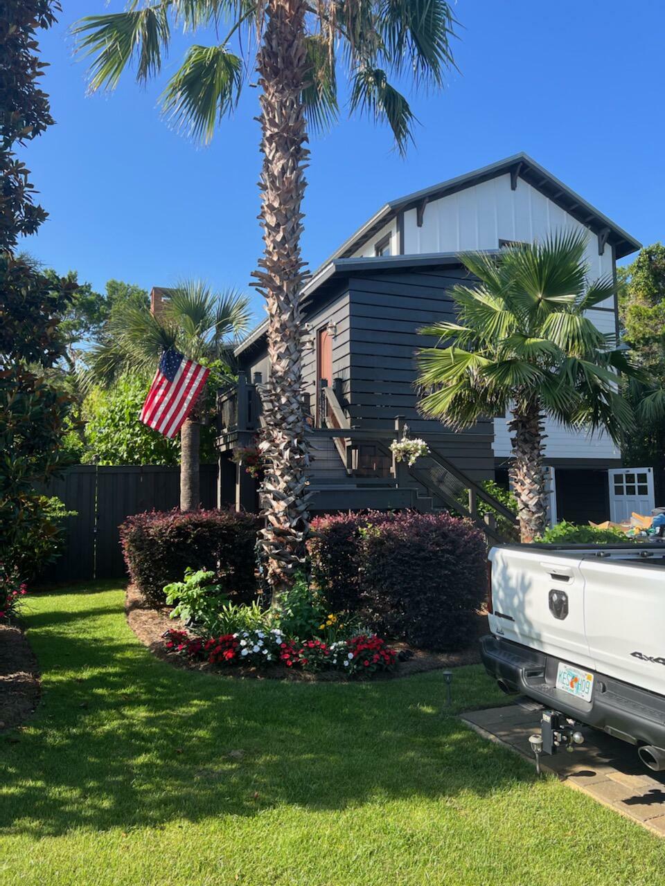 Property Photo: 11 Woodland Drive FL 32459