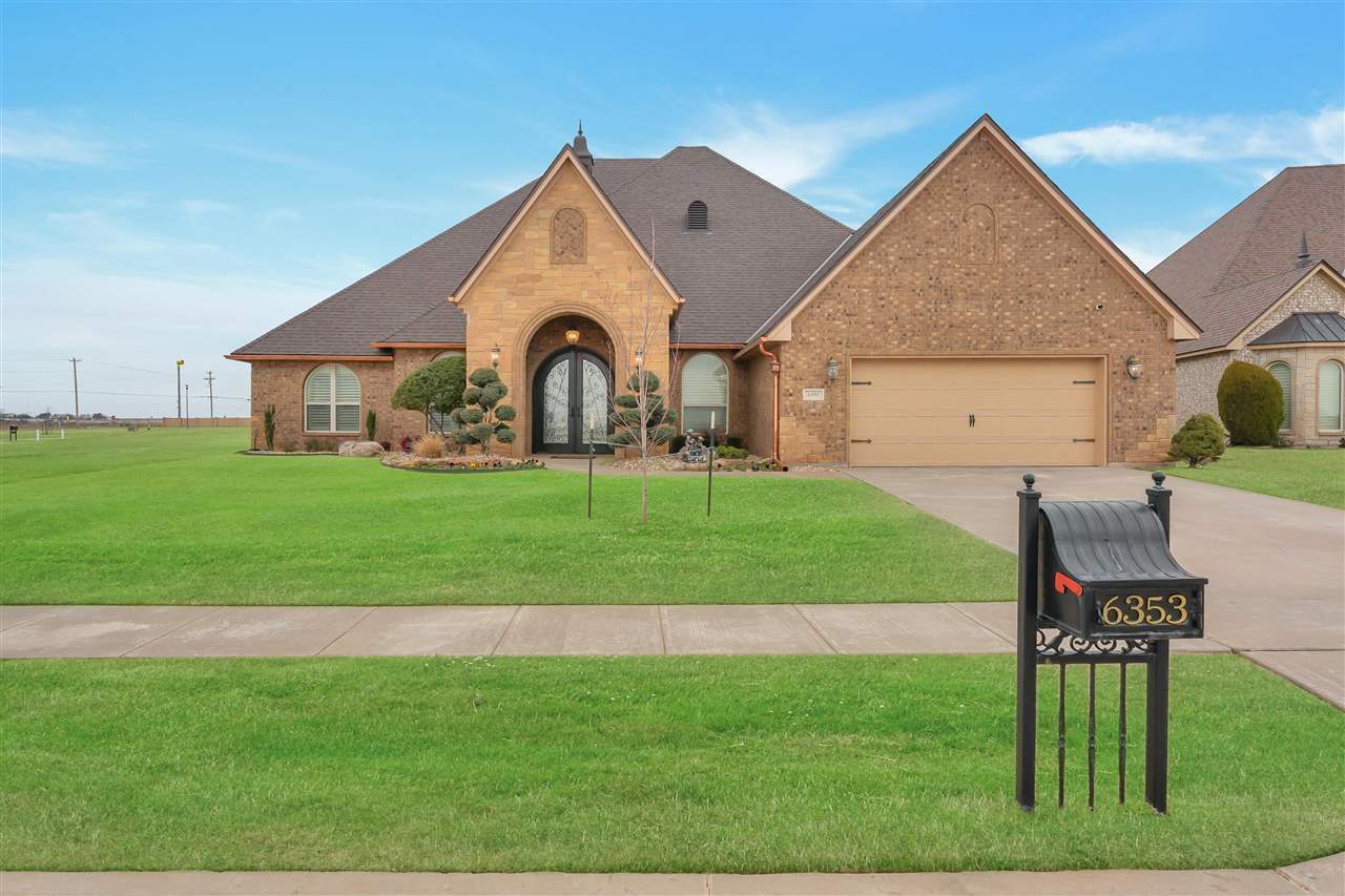 Property Photo:  6353 SW Red Oak  OK 73505-9011 