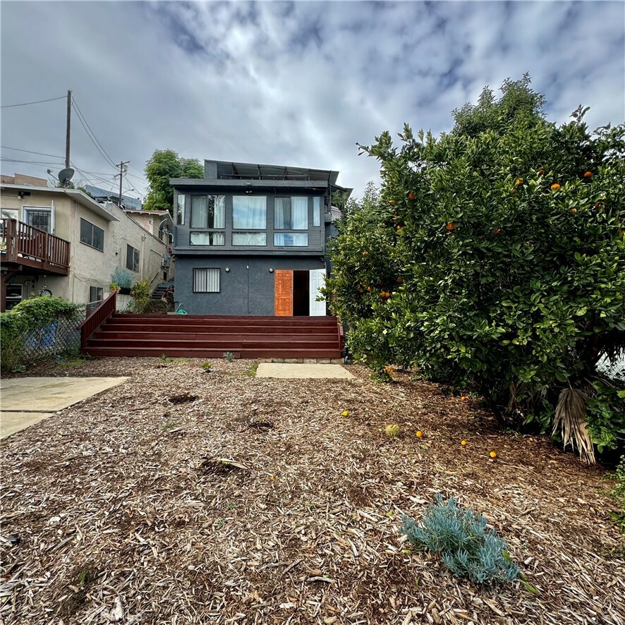 Property Photo:  1558 Rollins Drive  CA 90063 