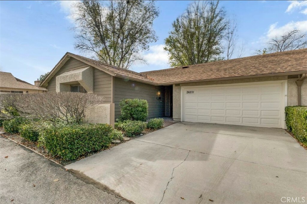 Property Photo:  26271 Rainbow Glen Drive  CA 91321 