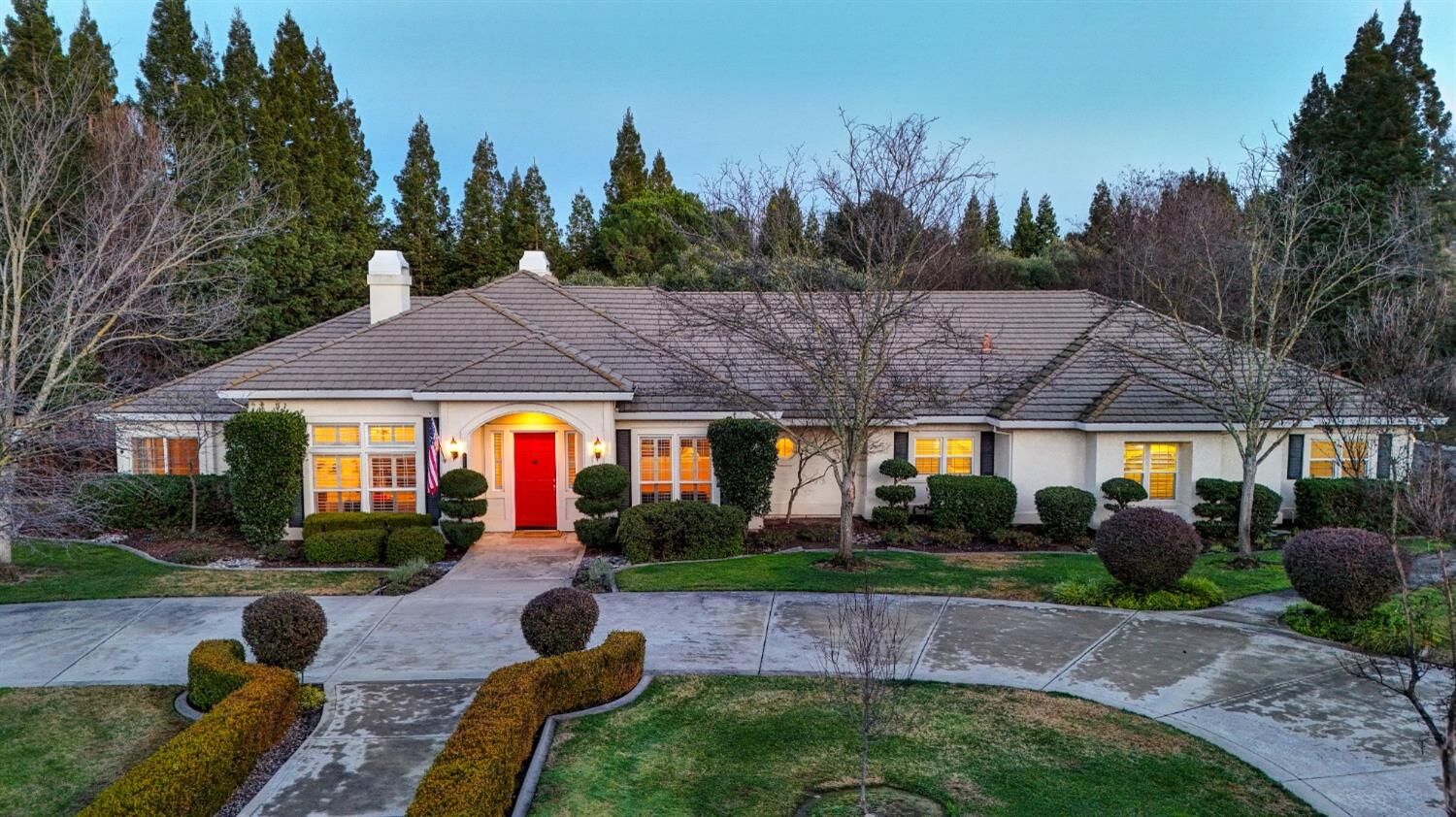 Property Photo: 5750 Lions Cross Circle CA 95746