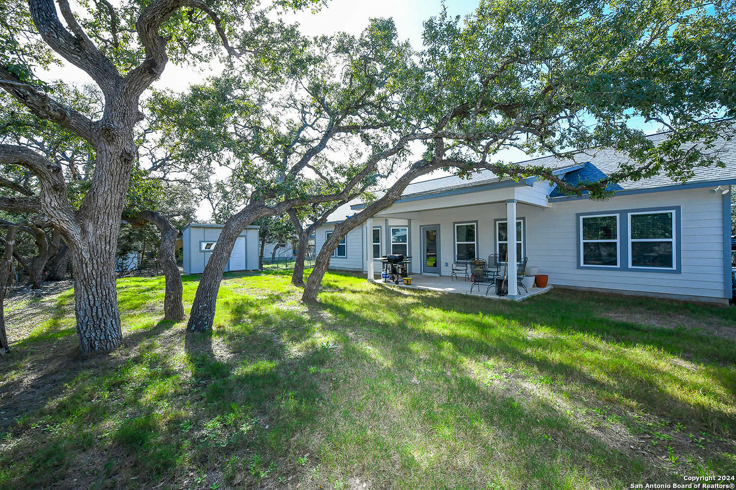 Property Photo:  624 Jonquil Dr  TX 78070 