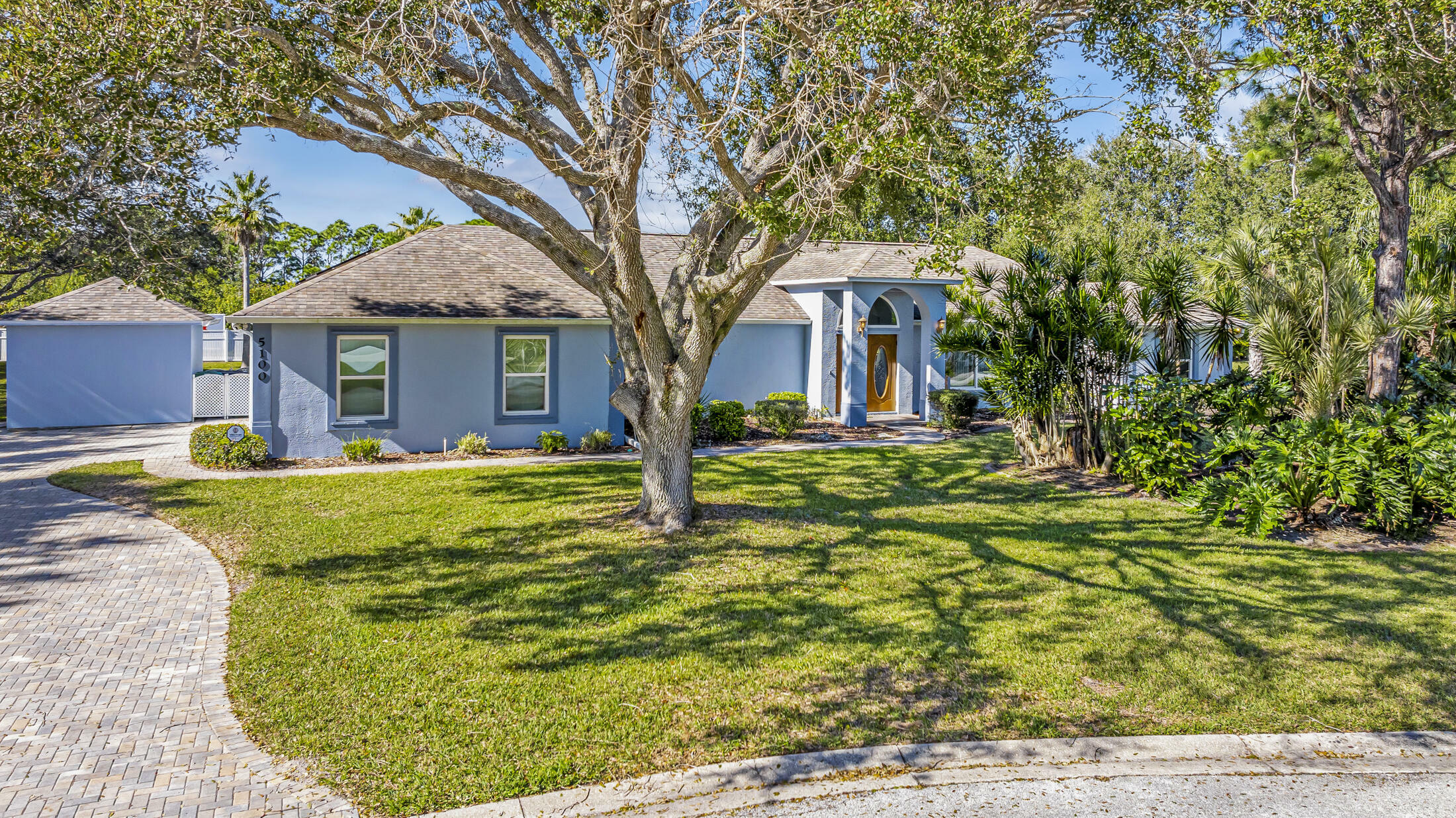 Property Photo:  5100 Wildwood Avenue  FL 32953 