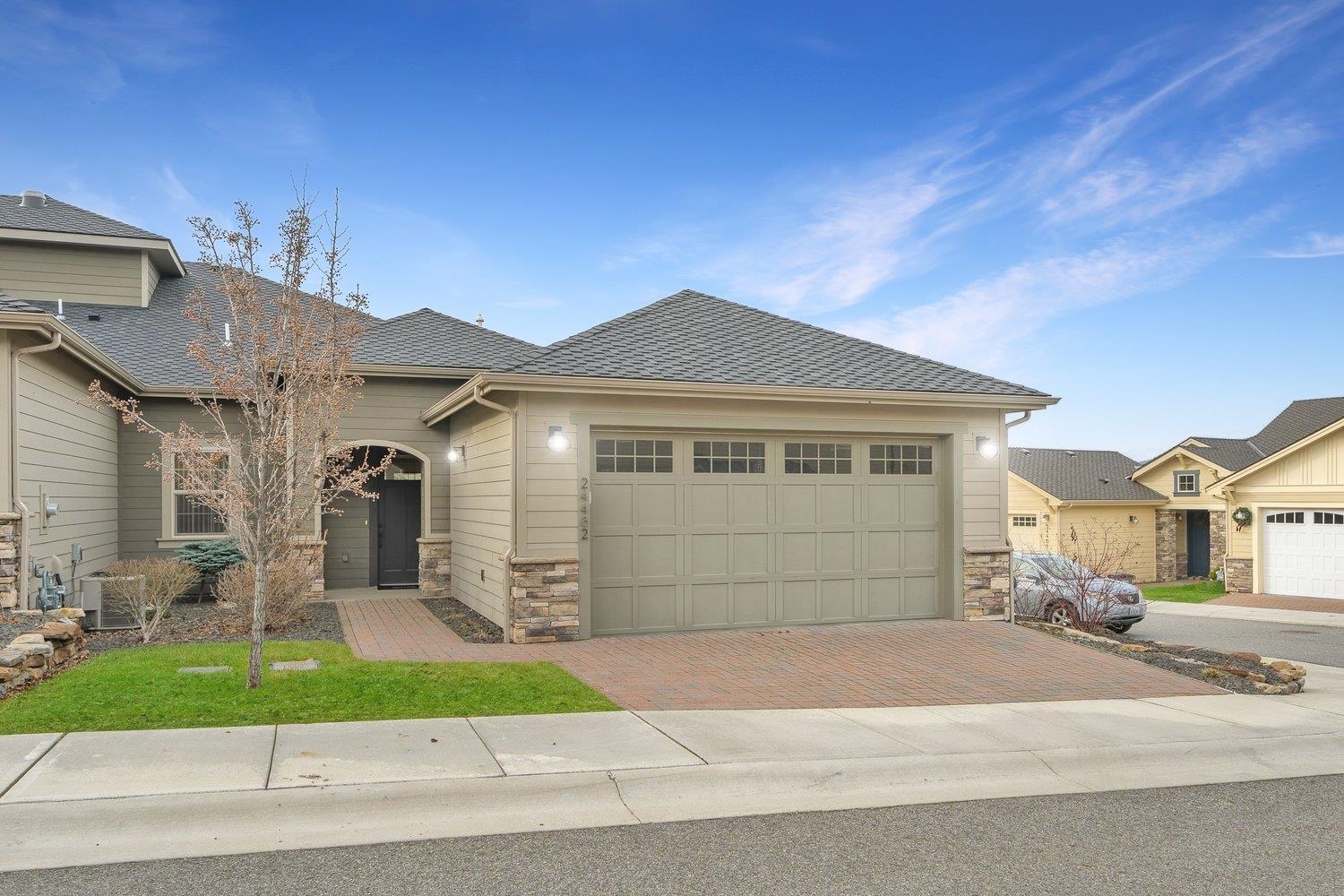 Property Photo:  24482 E Pinnacle Ct 24482  WA 99019 