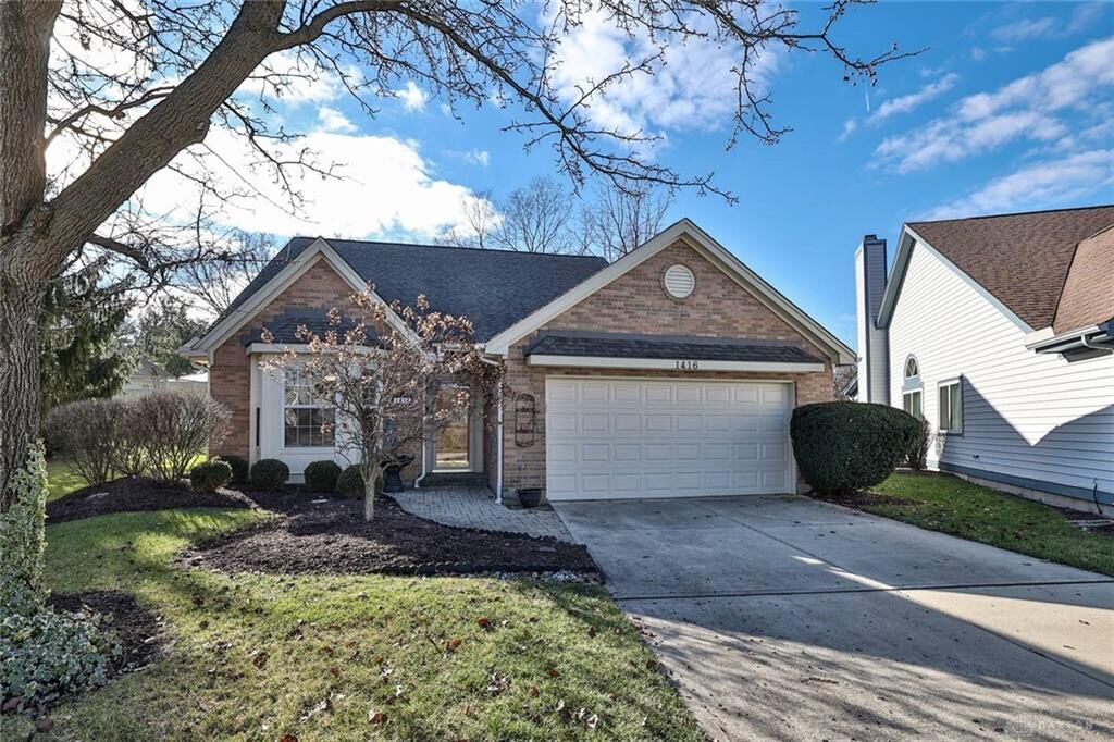 Property Photo: 1416 Ashworth Drive OH 45459