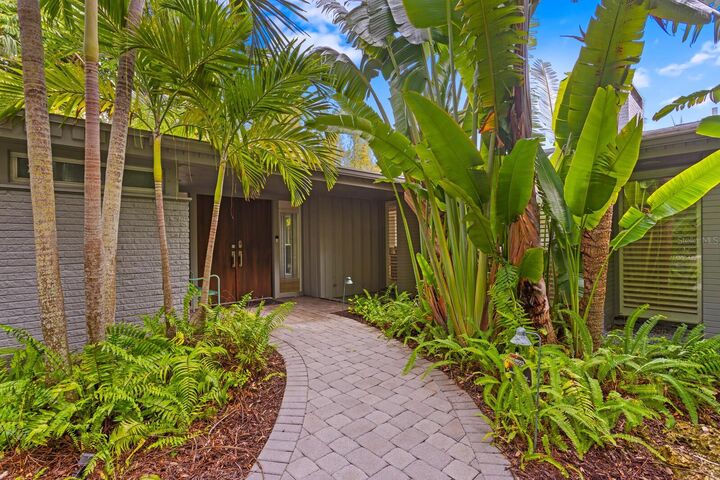 Property Photo:  5121 Hidden Harbor Road  FL 34242 