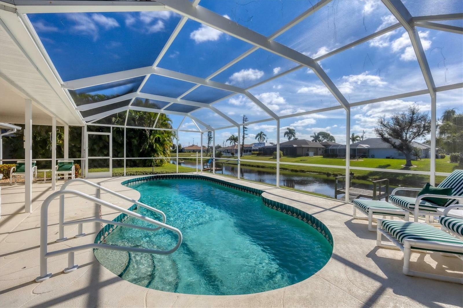 Property Photo:  18 White Marsh Lane  FL 33947 