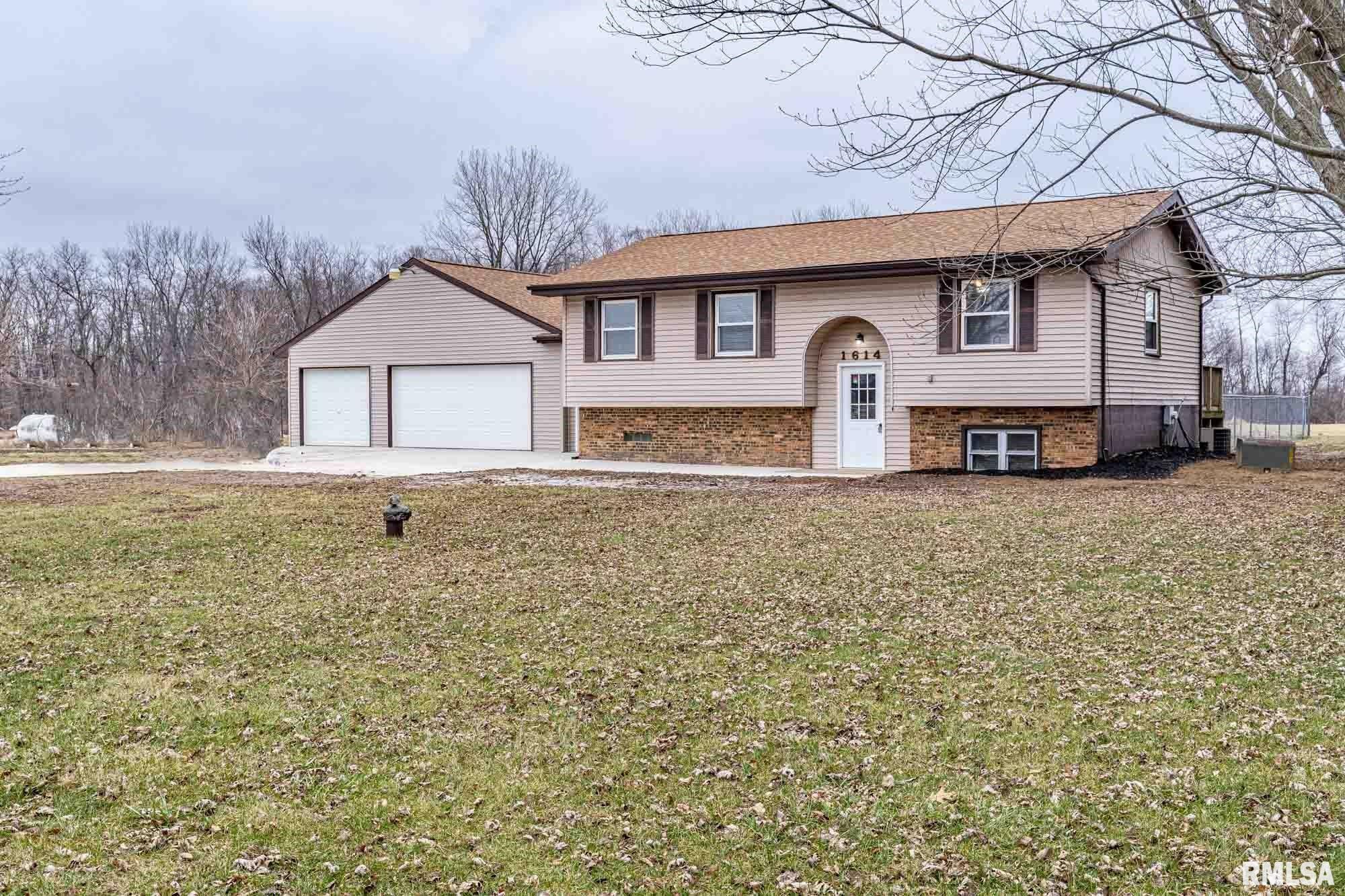 Property Photo:  1614 Conn Road  IL 61536 