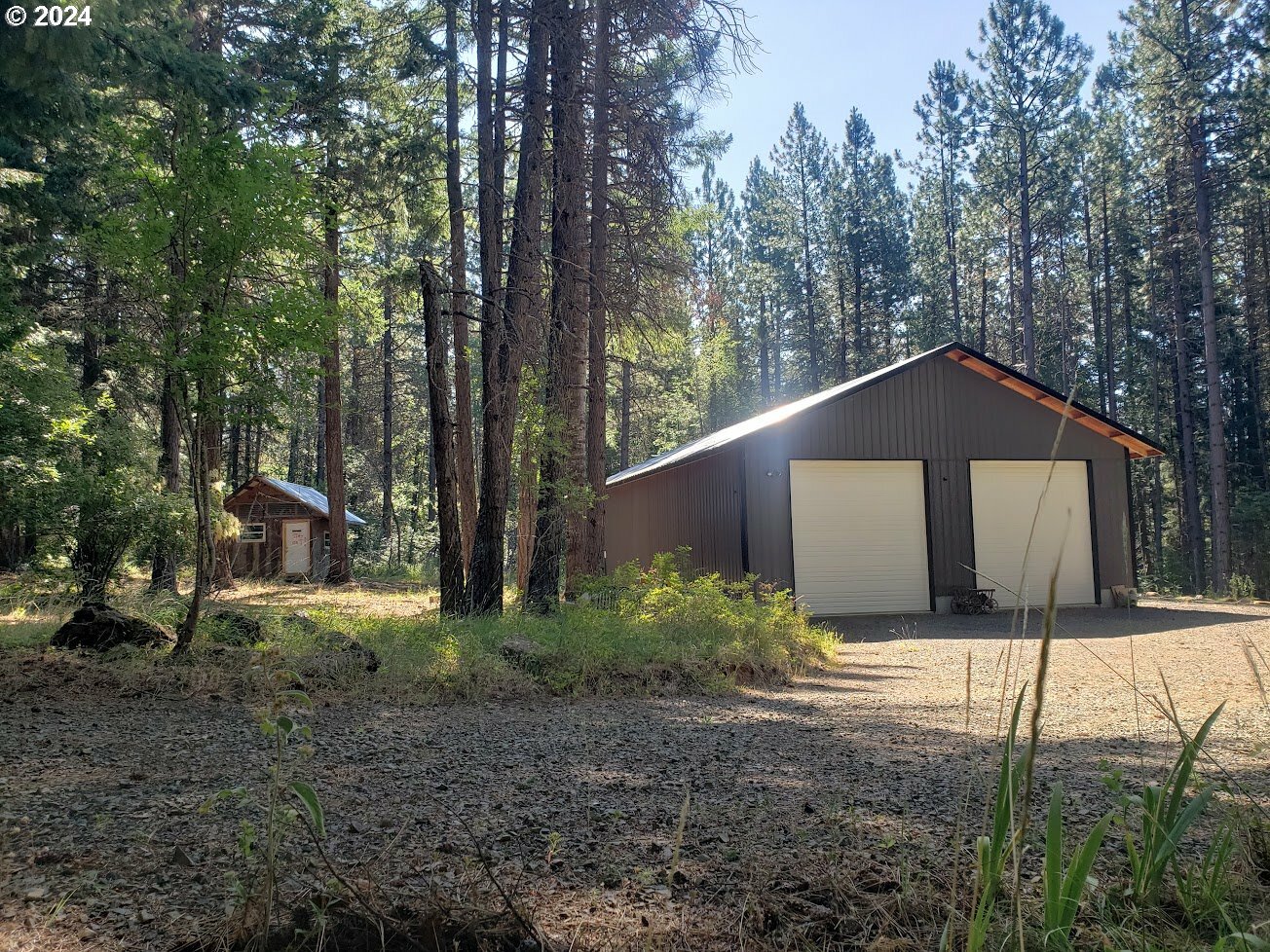 Property Photo:  492 Sleepy Hollow Rd  WA 98602 