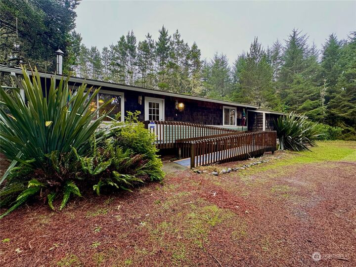 213 Overlake Street NE  Ocean Shores WA 98569 photo