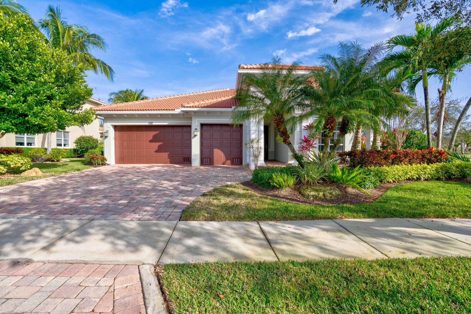 Property Photo:  168 Umbrella Place  FL 33458 