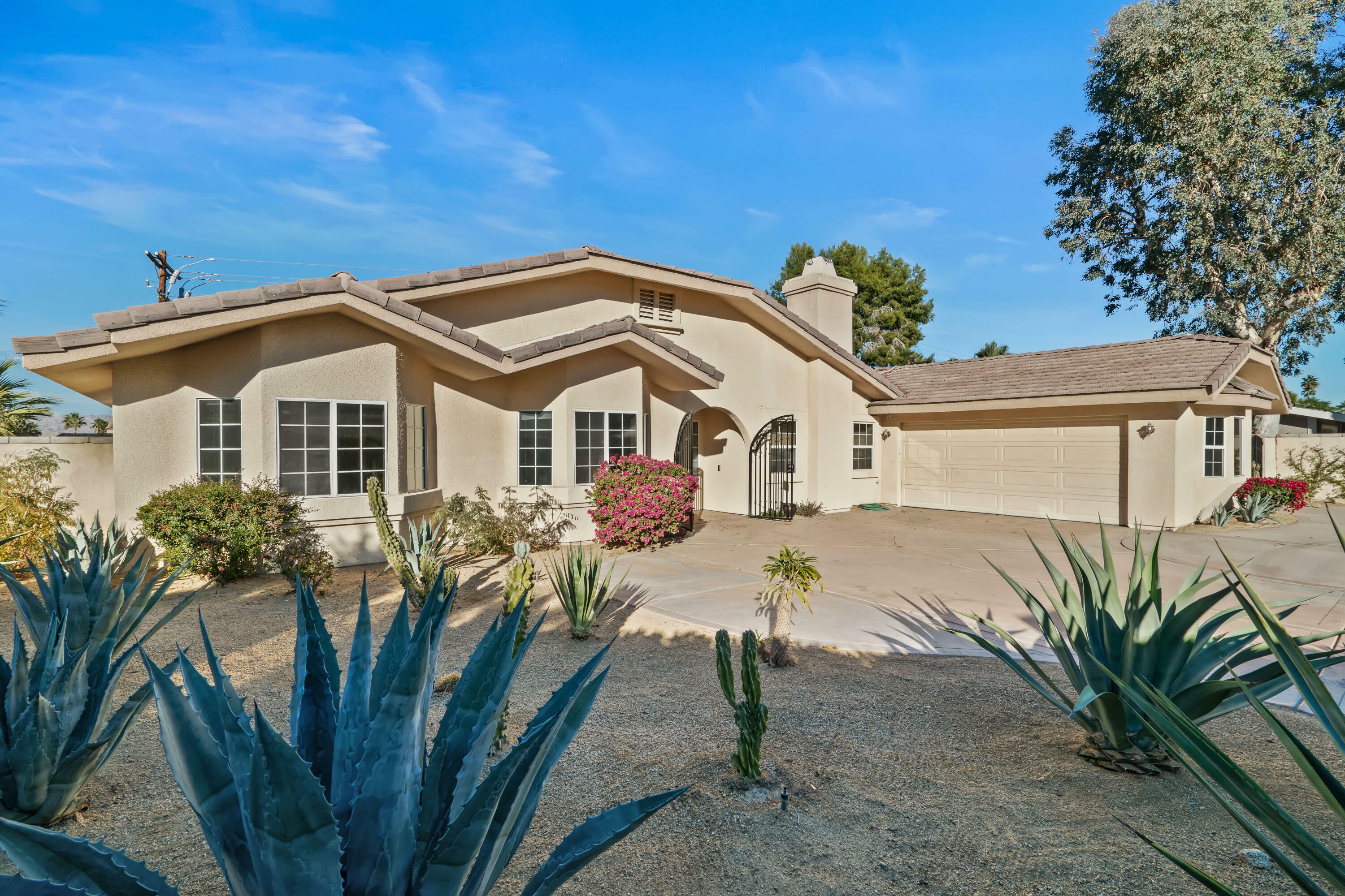 Property Photo:  74020 Old Prospector Trail  CA 92260 