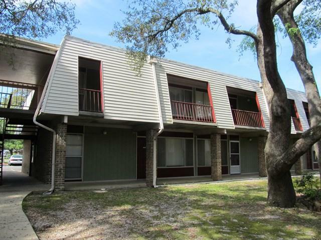 Property Photo:  210 Pelham Road Unit 118 B  FL 32547 