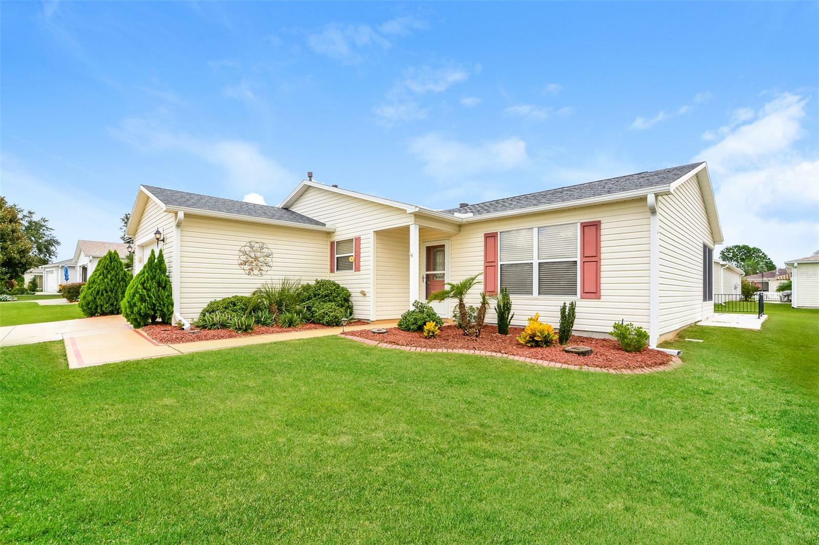 Property Photo:  1943 Orangeburg Terrace  FL 32162 