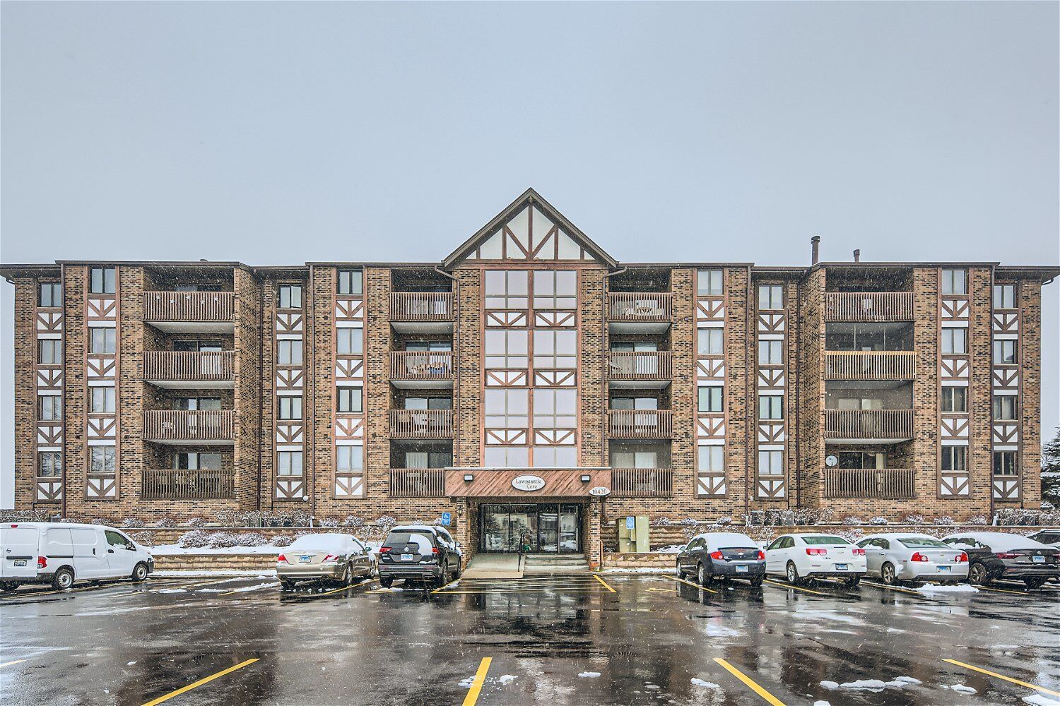 Property Photo:  10420 Circle Drive 46B  IL 60453 