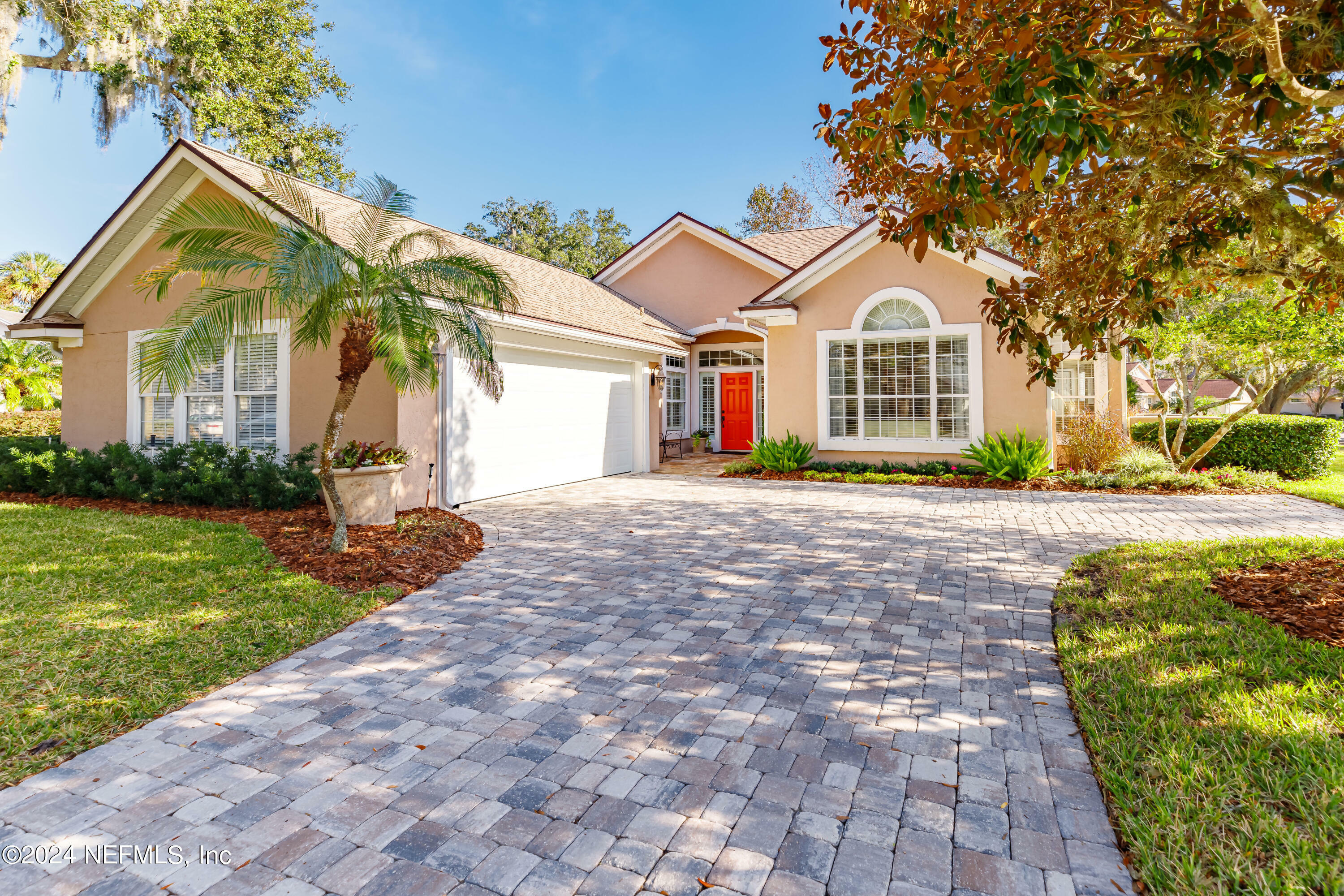 Property Photo:  100 Putter'S Way  FL 32082 