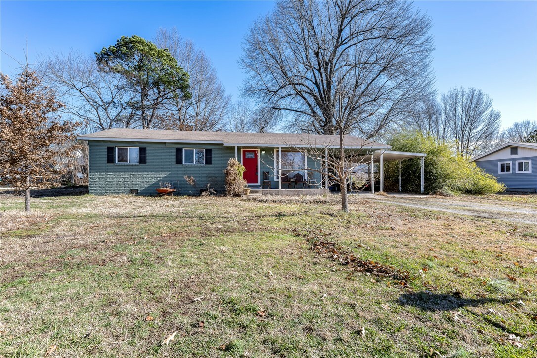 710 S Ray Avenue  Fayetteville AR 72701 photo