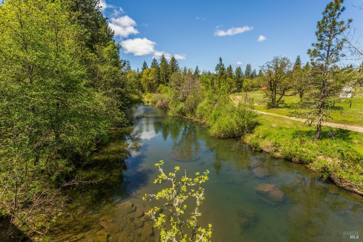 Property Photo: 48600 48650 Highway 101 Highway CA 95454