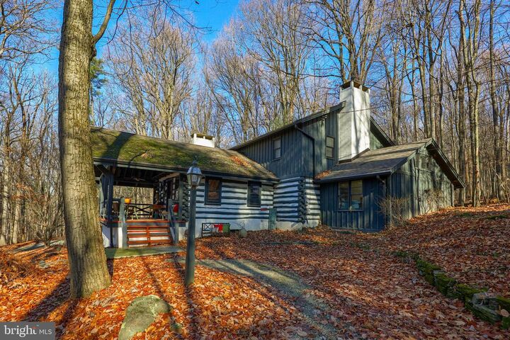 204 Oak Avenue  Mt Gretna PA 17064 photo