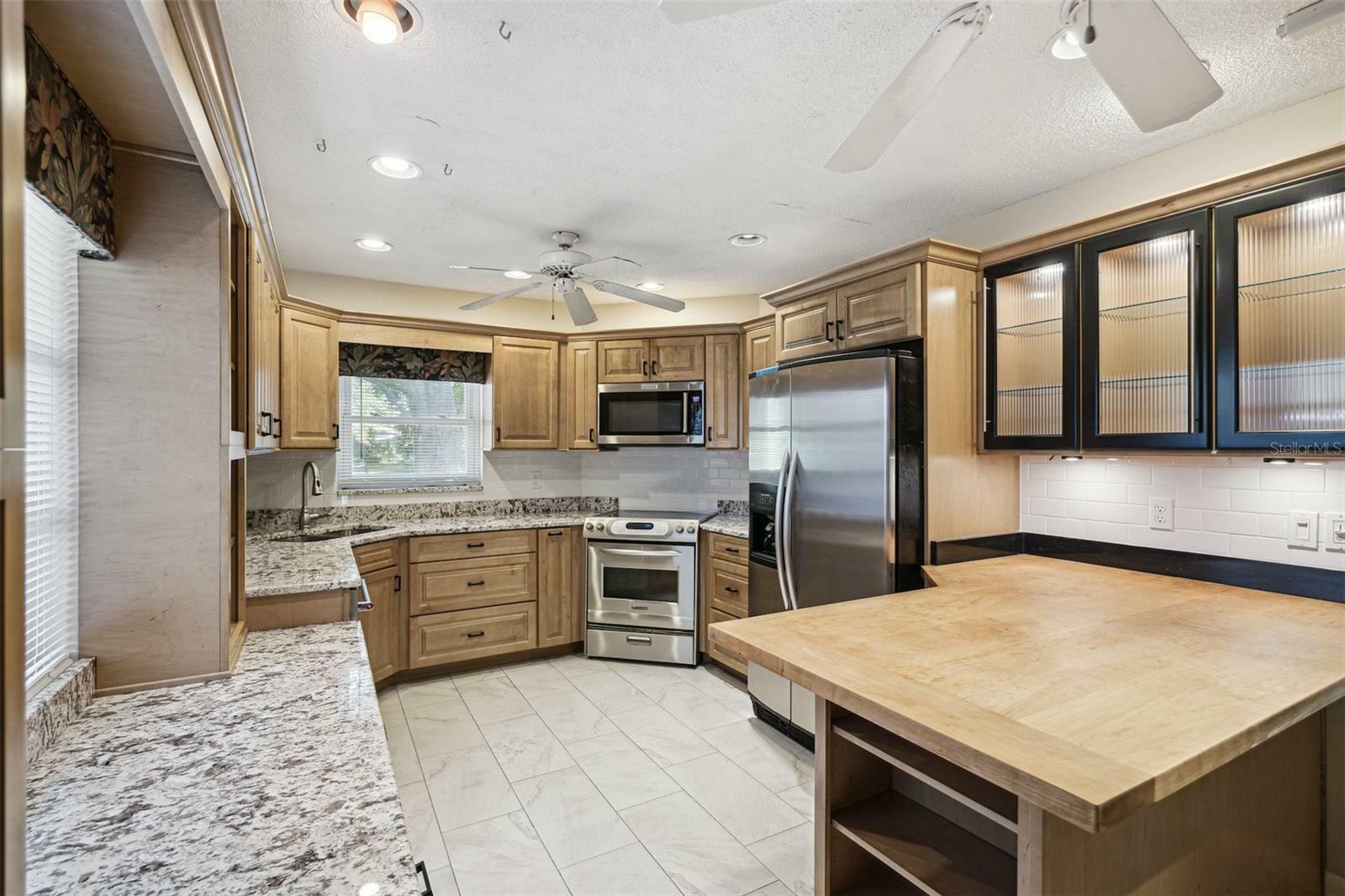 Property Photo:  5816 Woodrow Wilson Boulevard NE  FL 33703 