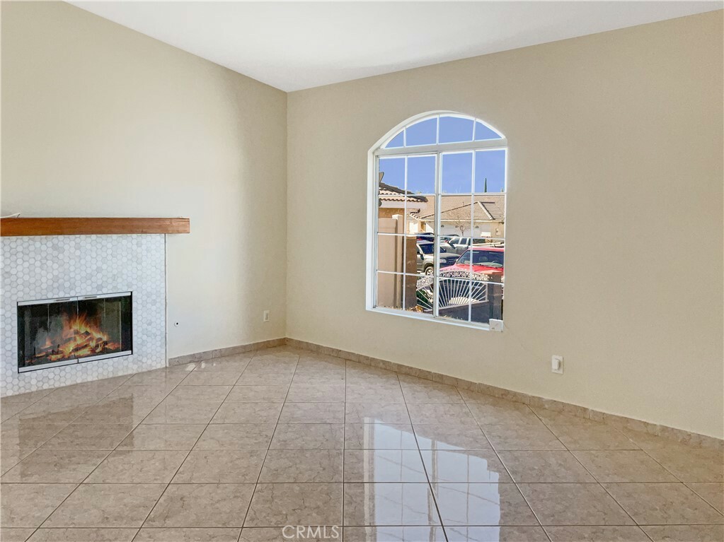 Property Photo:  952 Sycamore Court  CA 92220 