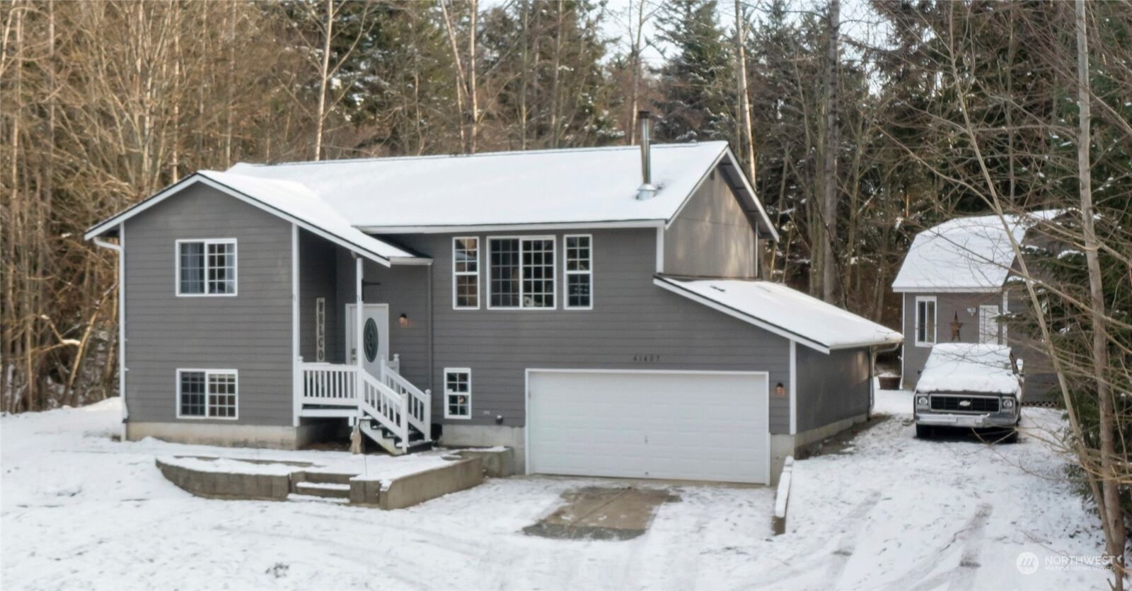 3 bed Eatonville home for sale 41407 120th Ct E, Eatonville, WA 98328