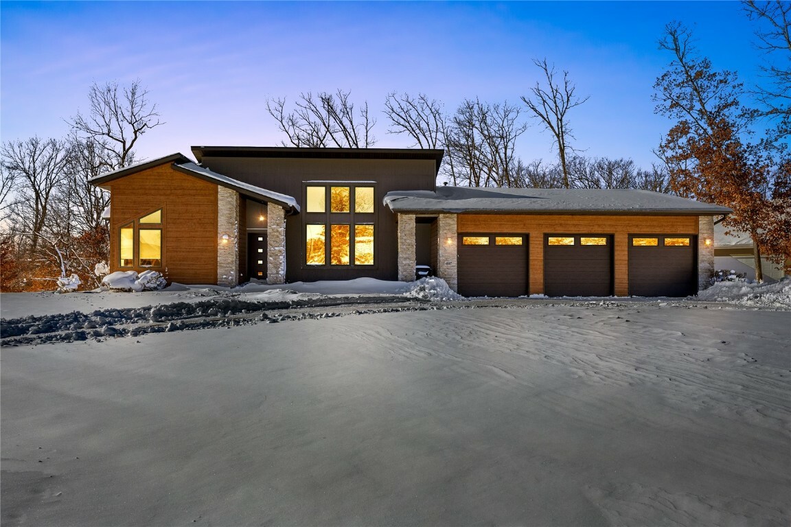 Property Photo:  4807 Keystone Ridge SE  IA 52403 