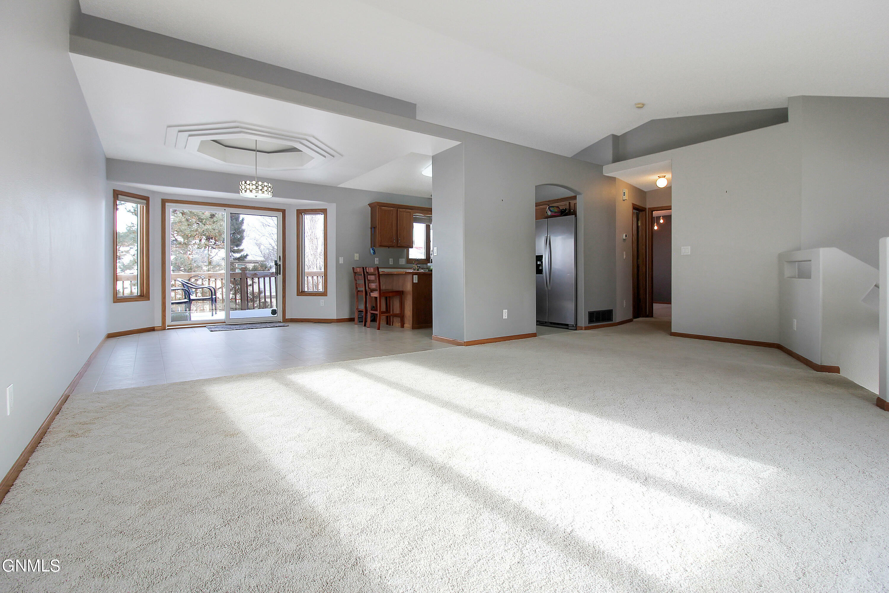 Property Photo:  2408 Hoover Avenue  ND 58501 
