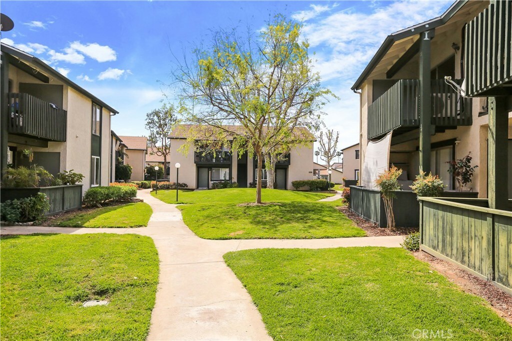 Property Photo:  23248 Orange Avenue 2  CA 92630 