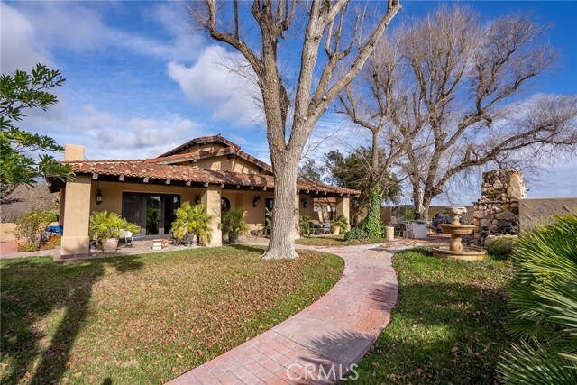 Property Photo: 2135 Live Oak Rd CA 93446