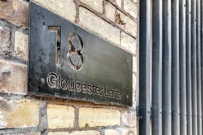 Property Photo:  18 Gloucester Lane  ON M4Y 1L5 