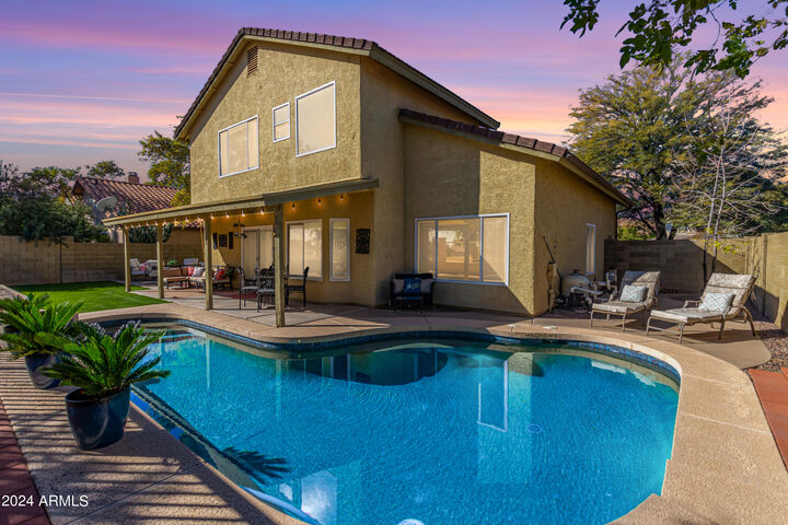 Property Photo:  923 N Seton --  AZ 85205 