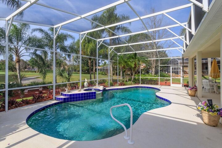 Property Photo:  377 Hampton Hills Court  FL 32713 