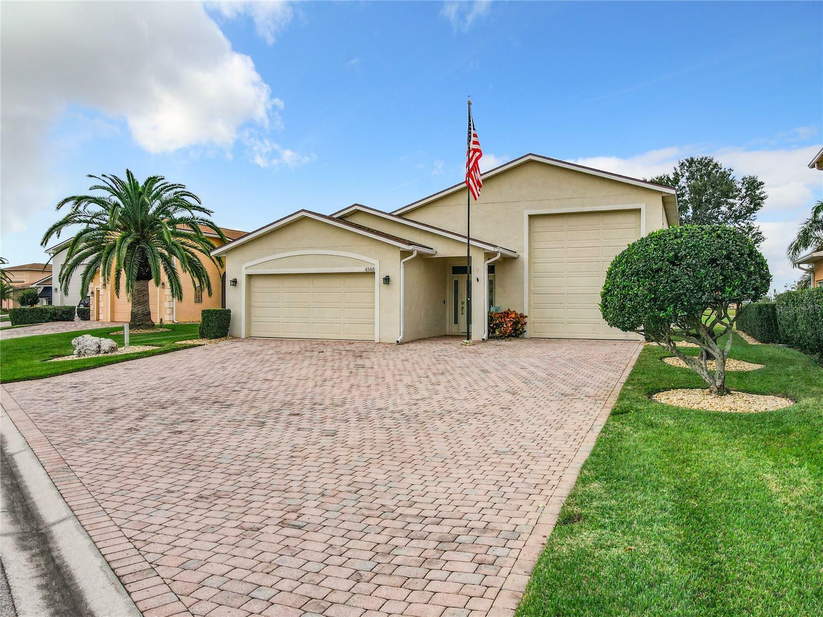 Property Photo:  4148 Dunmore Drive  FL 33859 