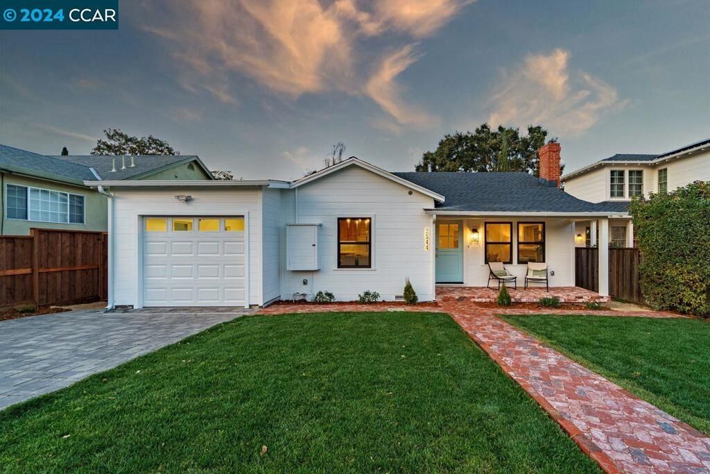 Property Photo: 2544 Eaton Ave CA 94062