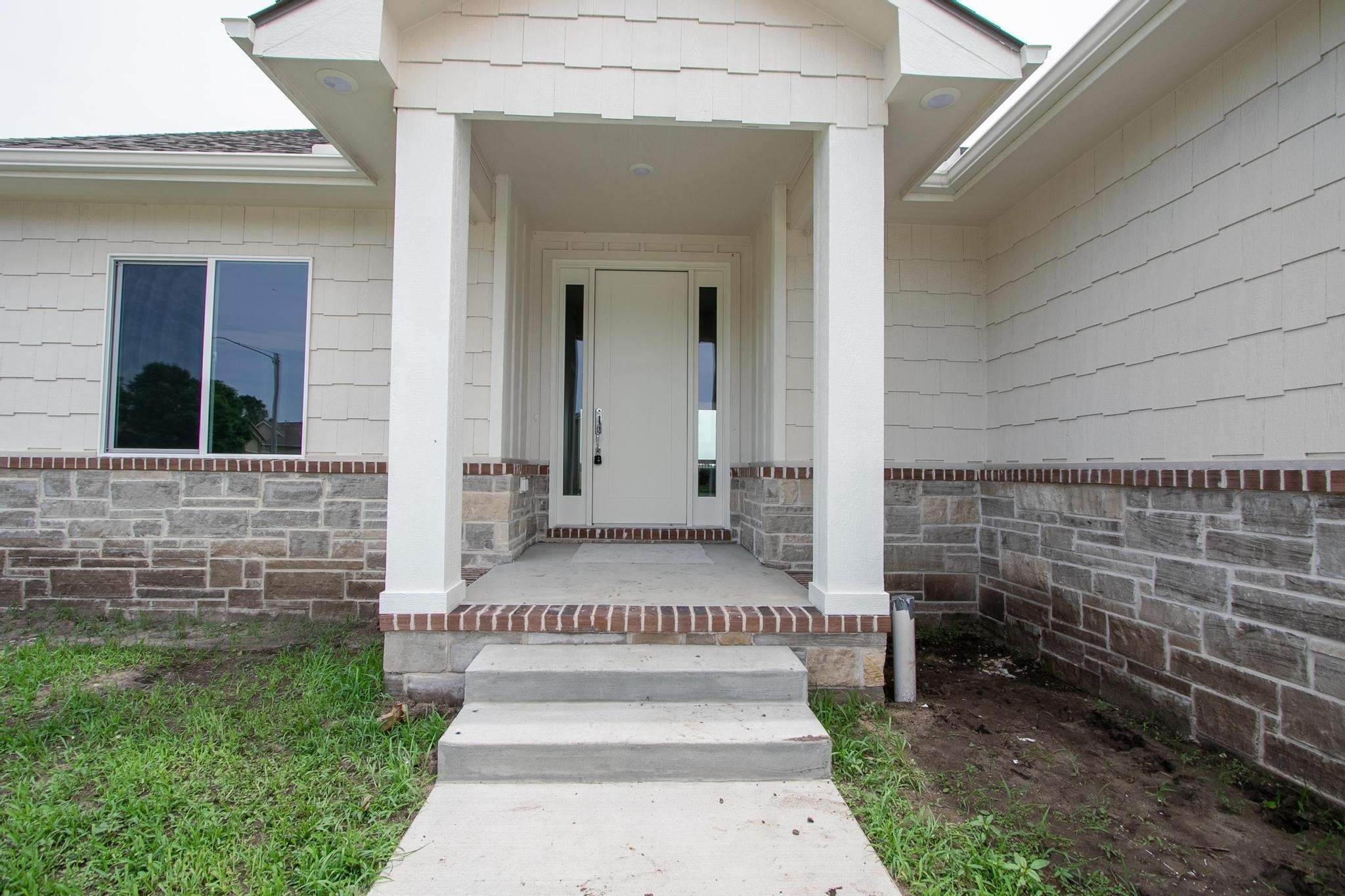 Property Photo:  3100 S Duncan St  KS 67114 